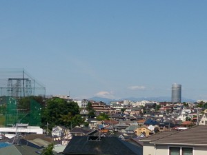 横浜市鶴見区から見た富士山20140518